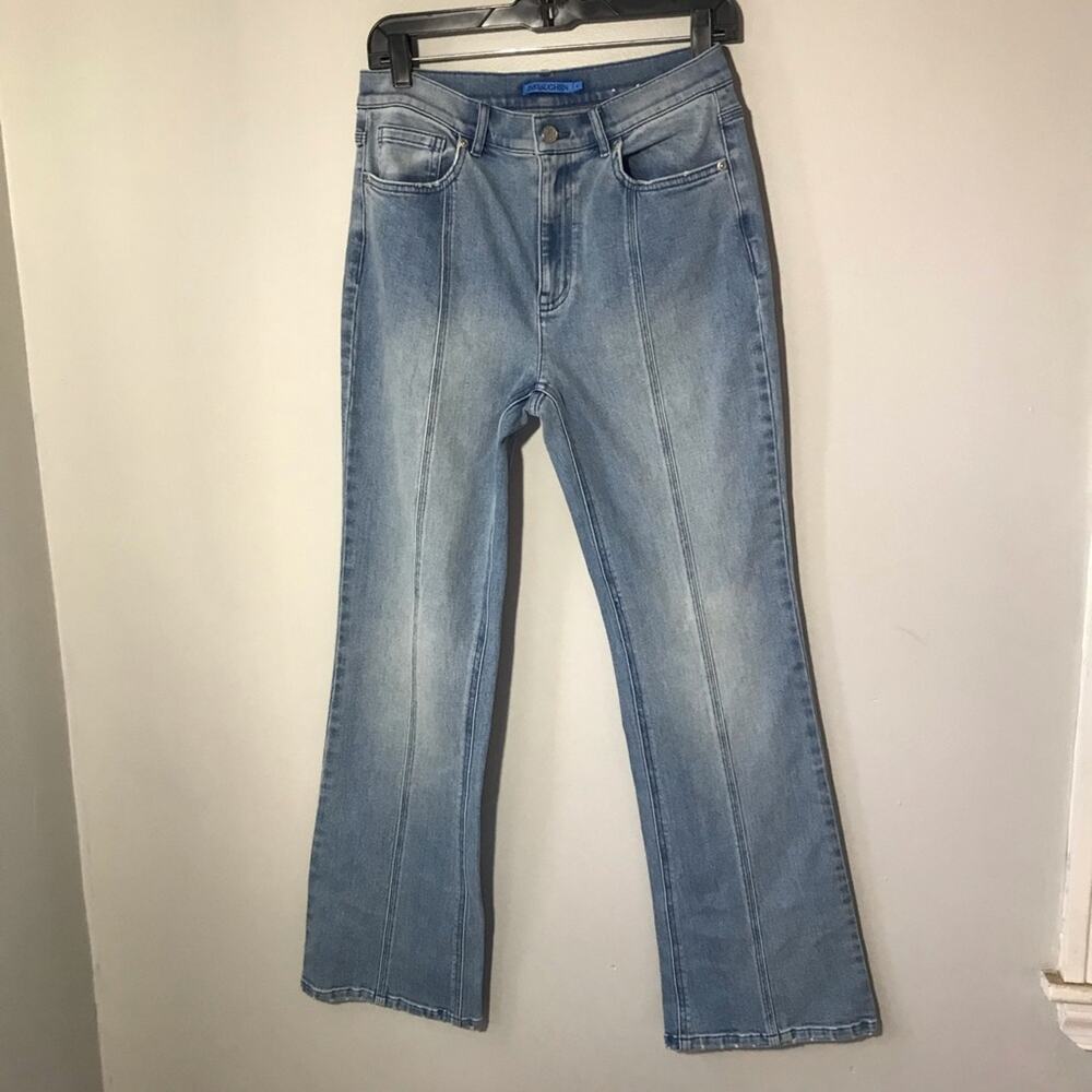 J McLaughlin womens 6 Clearwater light indigo front seam slight flare jeans